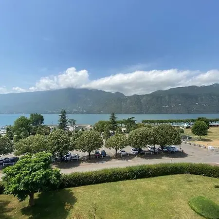 Aix-les Bains 公寓 艾克斯莱班